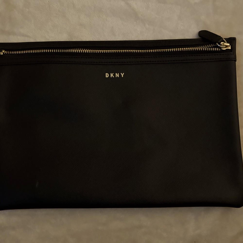 DKNY TRAVEL BAG